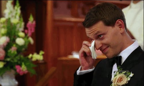 這瞬間就是我們說好的幸福！新郎第一次看見新娘穿婚紗的反應 白紗、瞬間、感動、落淚、幸福