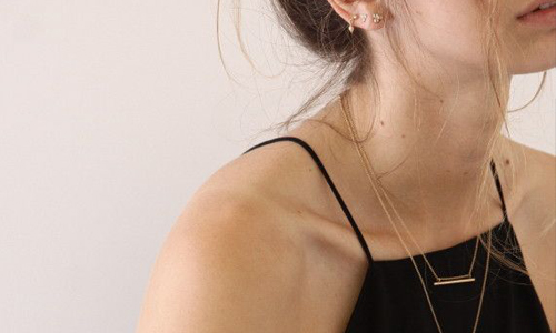 肩帶越細=越不專業？實習生9大NG穿衣法則 實習生、實習、工作、穿搭、穿衣、元素、肩帶、單品、衣服、褲子、職場