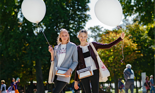 什麼都有，就是不快樂？學習如何擁有快樂的能力 VOGUE、快樂、訣竅、飲食、朋友