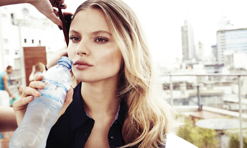 運動中到底該不該喝水？破解常見5大喝水迷思！ 喝水、水分、補充、保健、運動
