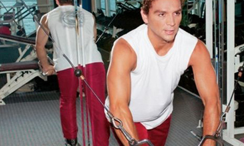 不用擔心再復胖！6方法助你燃燒脂肪不間斷 GQ、冬天、脂肪、堆積、燃脂、少量多餐、力量訓練、有氧運動、蛋白質