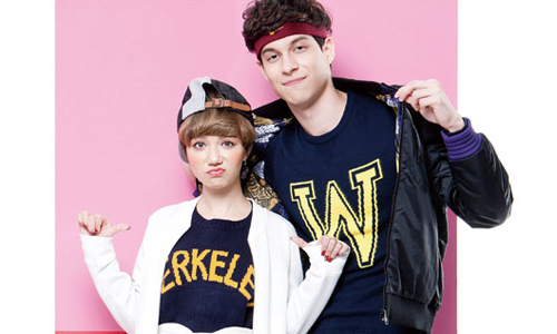 別再逼男友穿一模一樣了！3款絕不尷尬情侶裝  愛女生、情侶裝、襯衫、外套、基本款式