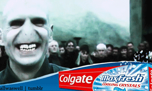 叫我怎麼用同樣眼光看這些電影！14張動圖3秒讓經典橋段大崩壞 經典、惡搞動圖、奧黛麗赫本、真善美、Julie Andrews