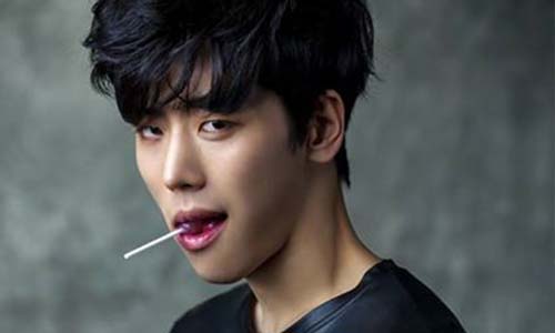 妞月老Vol.13 就算路人也是花美男？車太賢、宋仲基超美型師弟來啦！ 妞月老、鄭義諸