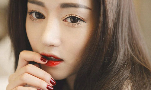 塗唇膏的方向也要注意！冬季終極唇部保養術 嘴唇、唇部、唇膏、保養、冬天