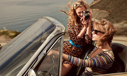 認識一年卻像一輩子這麼久...泰勒絲與超模好友登《Vogue》三月號 泰勒絲、Taylor Swift、卡莉克勞斯、Karlie Kloss