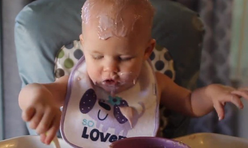 我的專長就是幫倒忙！寶寶做家事意圖使媽咪崩潰 寶寶、小孩、兒童、萌、哭笑不得