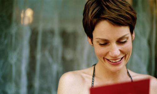 乍看浪漫，目的超歪！網路爆紅情書其實在講色色的事… 情書、情色、男女、色色、浪漫、歪、色、加密、秘密、密碼、情書、玄機、暗藏、男性、女性、性、性愛、性行為、性關係、肉體、肉慾、性慾、肛交、屁屁、色情、可愛、愛情、愛意、戀情、戀愛、愛戀、驚喜、開不了口、說不出口、難以啟齒、點子、主意、好主意、好點子、迂迴、寫信、書信、信件、感人、動人、歪掉、哭笑不得、真相、真實、目的、隱藏、男友、女友、Fluffersboop、Booplesnoot