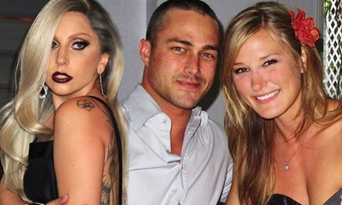 妞快報：喇舌喇到被正宮聽到！女神卡卡遭爆料未婚夫是搶來的 妞快報、女神卡卡、泰勒基尼、Taylor Kinney、Brittany Sackett劈腿