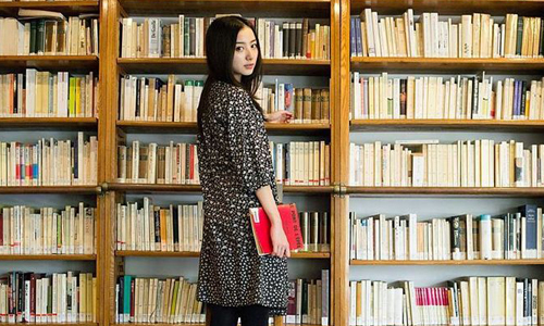 胸部大讓妳看起來胖？豐滿女孩要有的顯瘦10單品 胸部、上圍、顯瘦、穿搭、時尚