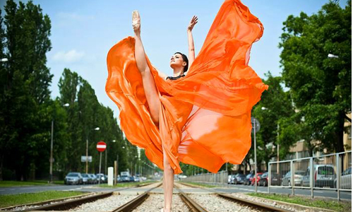 當時尚戀上舞蹈 迸發城市芭蕾優美瞬間 時尚、舞蹈、芭蕾、城市、優美、優雅、飄逸、攝影、Ania Powalowska、Dorota Mentrak、Rina Cossack、藝術