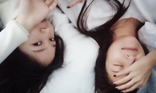 妞快報：人氣遠勝姊姊！Krystal重回IG僅2天破40萬粉絲關注 妞快報、Krystal、IG、Instagram、Jessica、鄭氏姐妹、