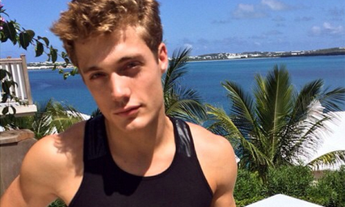 法國小鮮肉嫩模Steven Chevrin 直視眼睛會被電暈喲！ steven chevrin、法國、模特兒、鮮肉、電眼