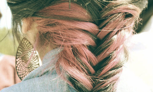 春天就是森女的季節！文藝女孩的夢幻魚骨辮指南 魚骨辮、辮子、春天、文藝、森女