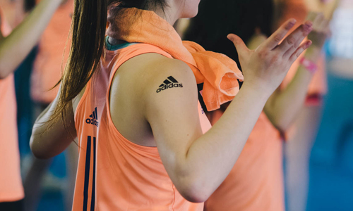 跟好姊妹一起瑜珈吧！專屬元氣女孩的美力新生活開跑 Adigirls、美力、女性、運動、瑜珈