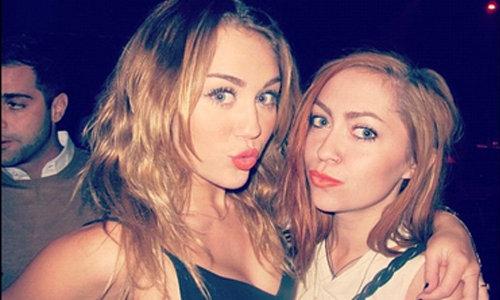 原來湯抖森在女人堆中長大！明星兄弟姊妹從事的工作是… 兄弟姊妹、手足、Toby Huntington-Whiteley、Brandi Cyrus