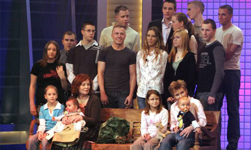 有13子7孫還是超拚！德國65歲阿嬤挑戰懷孕生下四胞胎 高齡產婦、德國、人工受孕、四胞胎、Annegret Raunigk