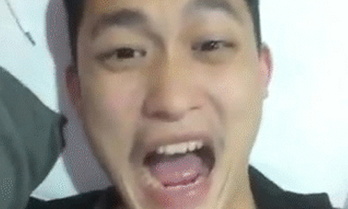 網友：「起乩了嗎？」 2分鐘挑戰17首歌的超瘋狂神對嘴 瘋狂、神對嘴、對嘴、惡搞、網友