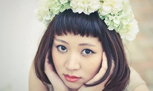 日本高中生戴花圈上學是怎樣？！「花圈女子」引爆熱議啦！ 日本、流行、花冠、花環、花冠女子