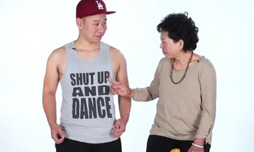 你媽也這樣挑剔你的打扮？媽媽眼中的「時尚穿搭」長這樣！ 穿搭、時尚、媽媽