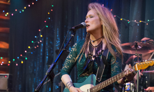 如果我媽是Rocker！搖滾梅姨《曲終人不散》首支預告釋出 曲終人不散、Ricki and the Flash、梅莉史翠普、電影、戲院