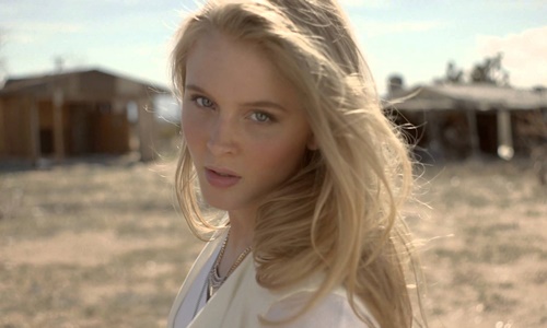 白人版蕾哈娜？新專輯直衝音樂榜冠軍瑞典正妹Zara Larsson 發現好聲音、Zara Larsson、蕾哈娜、瑞典、正妹