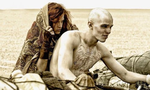 不死老喬的真身原來是？漫畫版《瘋狂麥斯：憤怒道》揭露4個角色秘密 Mad Max: Fury Road、瘋狂麥斯：憤怒道、湯姆哈迪、莎莉賽隆、喬治米勒