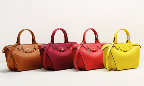 [新聞稿] LE PLIAGE HÉRITAGE 系列  好萊塢東西岸女星霸氣走「紅」 Longchamp、Le Pliage® Héritage、法式工藝、梯形設計、2015夏天