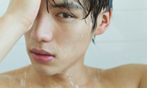 洗澡洗那麼久都在幹嘛？那些年，男人的浴室小劇場 男人、浴室、童心未泯、打手槍