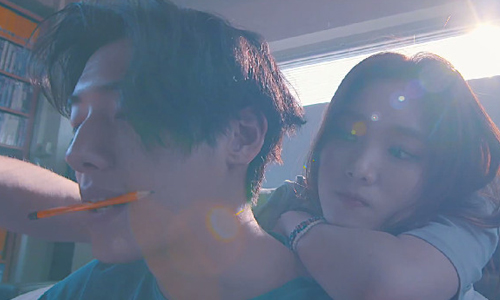 樂迷小本本：這個5月有點blue 讓李聖經可愛的MV治癒你！ 樂迷小本本、Geeks、urban zakapa、李聖經、孫旻浩