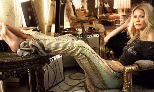 腳都要比男生大啦！6位好萊塢大腳女星 大腳、凱蒂荷姆斯、史嘉蕾喬韓森、珊卓布拉克、葛妮絲派特蘿