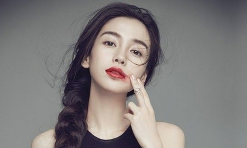 [友站新聞] Angelababy：做自己愛的事，愛自己想愛的人，比什麼都重要 VOGUE、Angelababy、悅己SELF、奔跑吧，兄弟、酷跑女超人