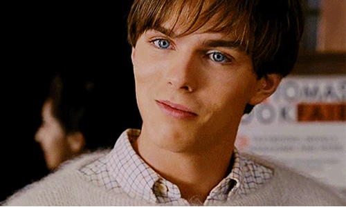 愛看妹不是罪啊！男生希望女友理解的6件事 溝通、讓步、獨處、一心多用、公主病