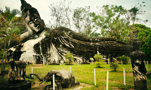 這裡是惡魔群聚的地獄入口？寮國超驚人宗教造景公園 寮國、公園、造景、宗教、佛教