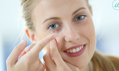 [友站新聞] 化妝後戴隱形眼鏡傷眼！　配戴隱形眼鏡必知的4件事 ibeauty、隱形眼鏡、保養