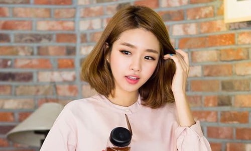 臉上有光、不油光！夏日「打亮」守則，教你避開化妝危險區 打亮、底妝、光澤、妝容、立體感