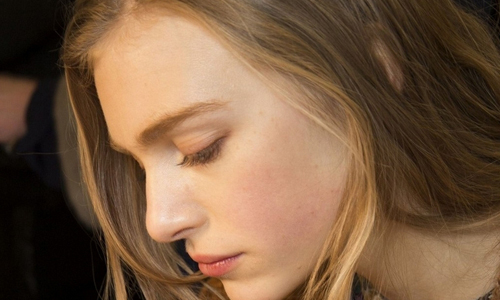 [友站新聞] 肌膚泛紅３原因 挑選底妝有秘招！ VOGUE、肌膚、泛紅、過熱、乾燥