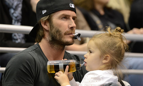 養條狗都要餵得圓滾滾才罷休！7個特徵證明你和男友會是一對好爸媽 男友、爸媽、父母、家長、效率、妥協、犯錯、價值觀、恐龍家長