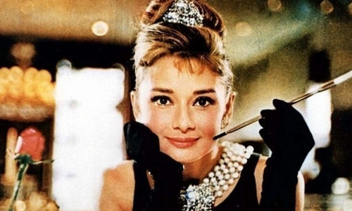 [友站新聞] 用照片拼湊迷人的一生 英國國家肖像館展出＜奧黛莉赫本＞特展 VOGUE、奧黛莉赫本、公益、英國、國家肖像館