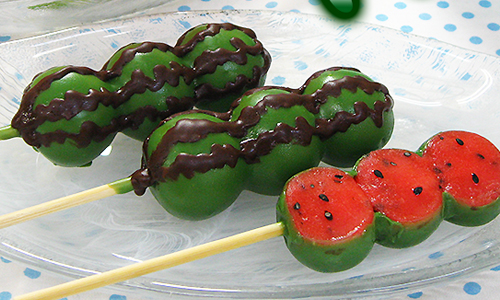 西瓜也能這麼小？！日本夏天和菓子新選擇西瓜丸子 日本、西瓜丸子、西瓜、甜點、和菓子