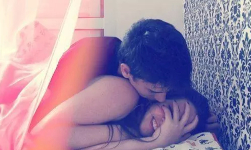 Kiss不只看氣氛還挑時間？4個理由告訴你「晨吻」的好處多驚人 晨吻、甜蜜、習慣、穩定、好處