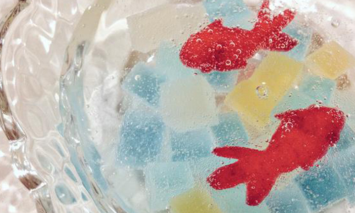 閃著透明光芒的奇幻小甜品…來挑戰簡易又可愛的「琥珀糖」吧！ 琥珀糖、夢幻、簡單、製作、材料、透明感、可愛、日本、寒天、砂糖