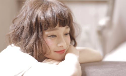 濕潤感就能打造SEXY風？來試試成熟大人感的「短燙髮」吧！ 短髮、燙髮、女人味、外國感、成熟