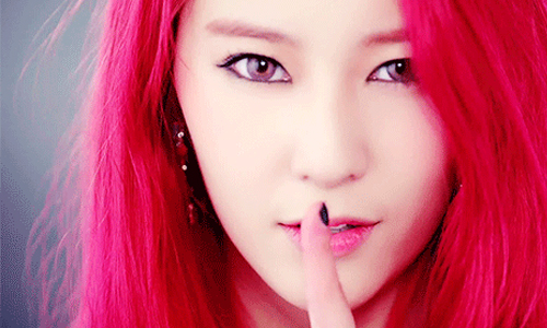 只要一分鐘讓你一夜好眠？ 懶女孩專屬的超簡單睡前操 體操、好眠、簡單、懶人、上班族、瑜珈