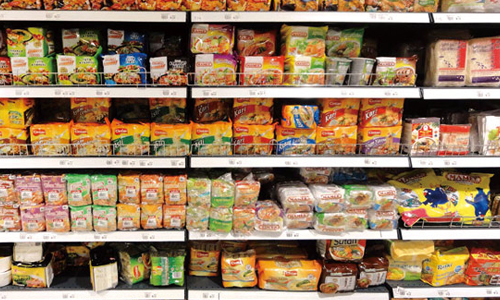 旅行想省錢又想品嘗當地特色食物？史上最強泡麵報告大公開 泡麵、出國、自助、省錢、國外