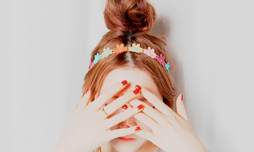 隨性風包包頭其實很討喜！4款男生最喜歡的女孩夏日髮型大公開 髮型、夏季、清爽、女生、短髮、長髮、隨性、包包頭、馬尾、鮑伯、蓬鬆