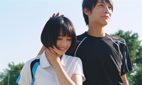 為什麼女生這麼喜歡摸頭頭？男女生真正的心聲是... 摸頭頭、頭ぽんぽん、日本、調查、女生