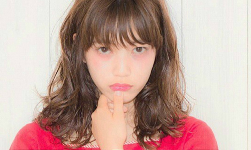 妝容穿搭總是一成不變？就用紫羅蘭色打造出甜辛適中的微糖派女孩 紫羅蘭色、穿搭、日本、時尚、大人感