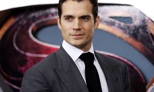 妞快報：女星胸前太雄偉凍未條？ 「超人」自爆起生理反應 超人：鋼鐵英雄、超人、亨利卡維爾、生理反應、都鐸王朝