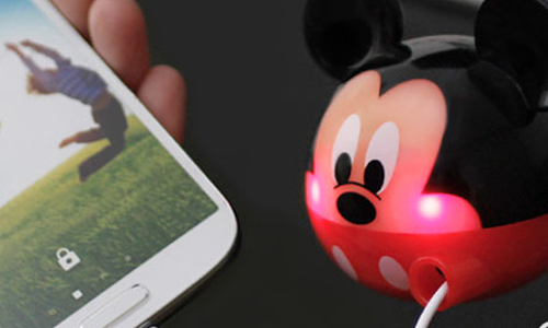 幫你充電還會害羞臉紅　超可愛迪士尼大頭車用充電器 充電器、車用、迪士尼、手機、米奇、米妮、三眼怪、小熊維尼